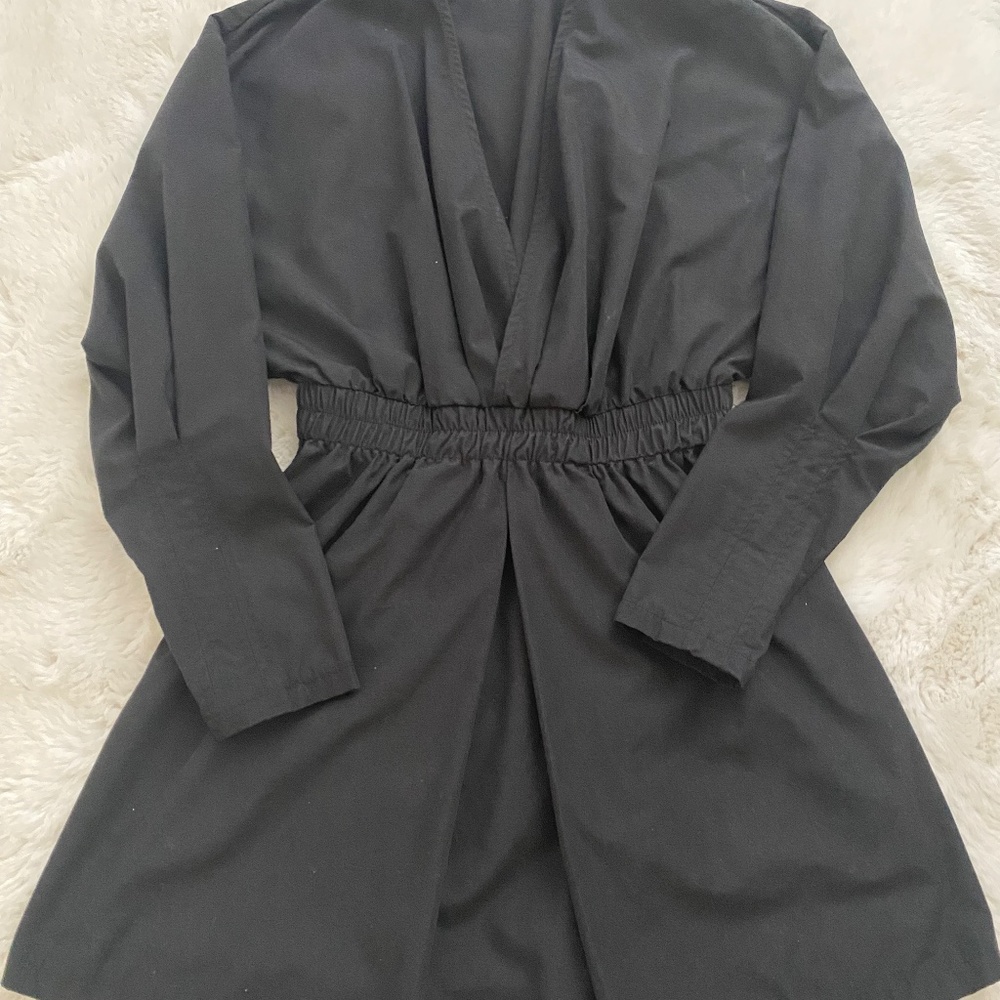 Black long sleeve dress